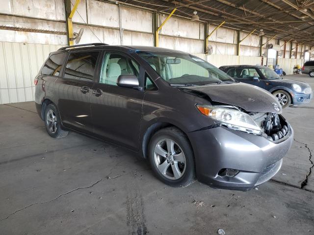 Photo 4 from auction – 2016 TOYOTA SIENNA LE with VIN 5TDKK3DC4GS731613