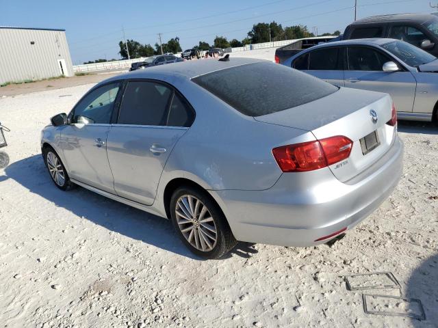 Photo 2 from auction – 2011 VOLKSWAGEN JETTA SEL with VIN 3VWLZ7AJ3BM308134