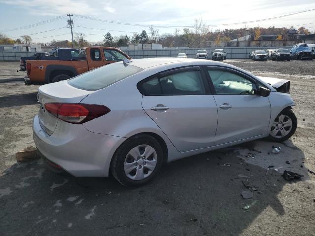Photo 3 from auction – 2017 KIA FORTE LX with VIN 3KPFK4A77HE123501