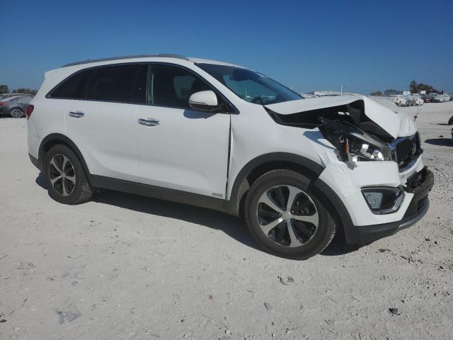 Photo 4 from auction – 2016 KIA SORENTO EX with VIN 5XYPHDA19GG011699