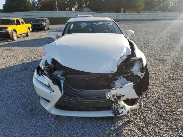 Photo 5 from auction – 2016 LEXUS IS 200T with VIN JTHBA1D2XG5012093
