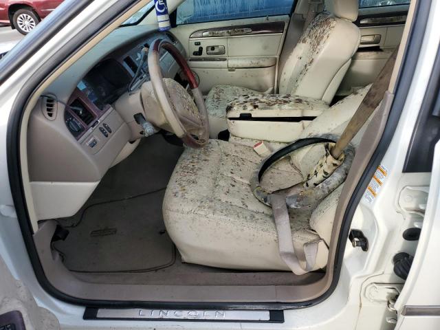 Photo 7 from auction – 2004 LINCOLN TOWN CAR U with VIN 1LNHM83W34Y601234