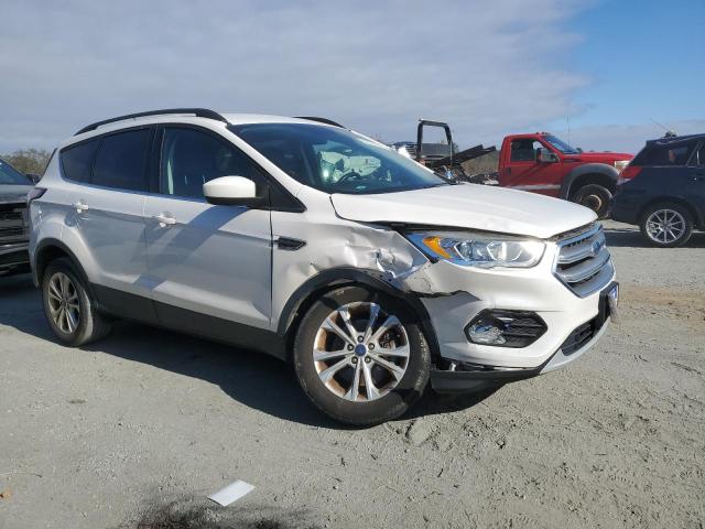 Photo 4 from auction – 2017 FORD ESCAPE SE with VIN 1FMCU9G90HUB71292