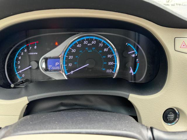 Photo 8 from auction – 2011 TOYOTA SIENNA XLE with VIN 5TDDK3DCXBS018829