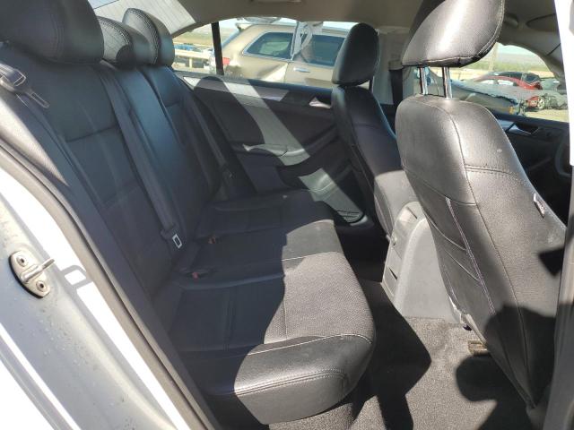Photo 10 from auction – 2017 VOLKSWAGEN JETTA S with VIN 3VW2B7AJ6HM371088