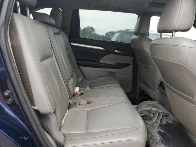 Photo 11 from auction – 2016 TOYOTA HIGHLANDER with VIN 5TDJKRFH7GS326689