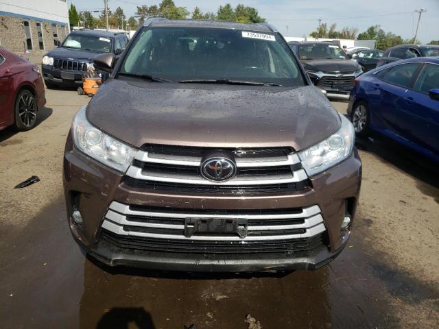 Photo 5 from auction – 2017 TOYOTA HIGHLANDER with VIN 5TDJZRFH8HS368513