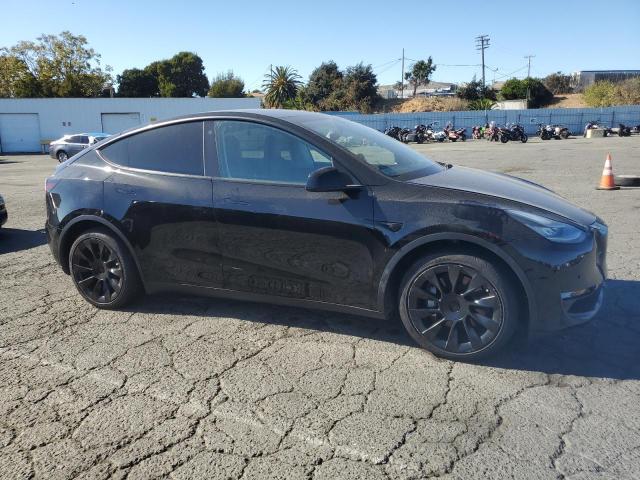 Photo 4 from auction – 2021 TESLA MODEL Y with VIN 5YJYGDEE6MF141429