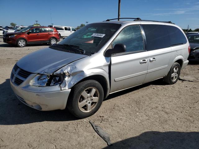 DODGE GRAND CARA 2005 with VIN 2D4GP44L35R473641 - Photo from auction