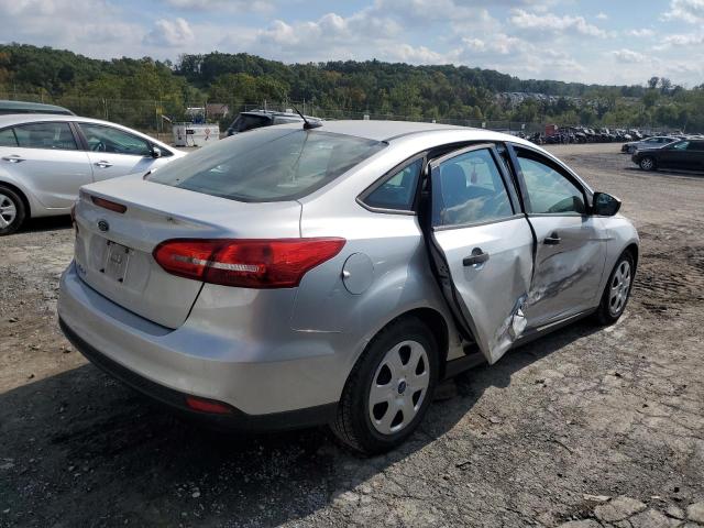 Photo 3 from auction – 2017 FORD FOCUS S with VIN 1FADP3E20HL256888