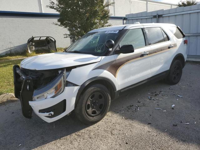 FORD EXPLORER P 2018 with VIN 1FM5K8AR6JGA90285 - Photo from auction