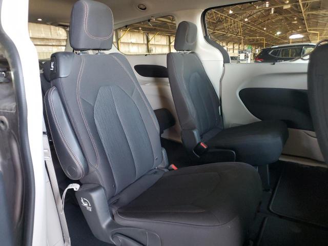 Photo 11 from auction – 2017 CHRYSLER PACIFICA T with VIN 2C4RC1BG8HR768406