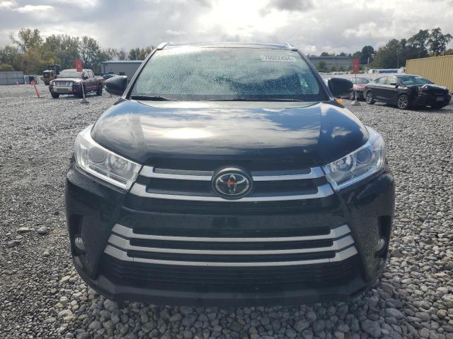 Photo 5 from auction – 2018 TOYOTA HIGHLANDER with VIN 5TDJZRFH6JS562432