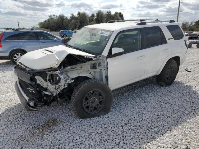 Photo 1 from auction – 2017 TOYOTA 4RUNNER SR with VIN JTEBU5JR6H5444405