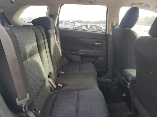 Photo 11 from auction – 2016 MITSUBISHI OUTLANDER with VIN JA4AD2A39GZ012368