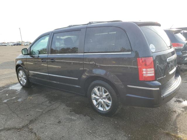 Photo 2 from auction – 2010 CHRYSLER TOWN & COU with VIN 2A4RR5D19AR298756