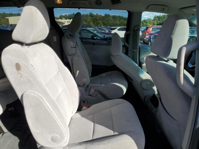 Photo 11 from auction – 2015 TOYOTA SIENNA LE with VIN 5TDKK3DC8FS557558