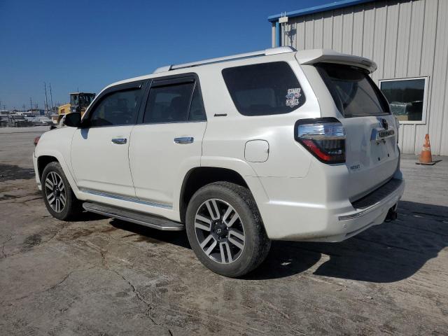 Photo 2 from auction – 2018 TOYOTA 4RUNNER SR with VIN JTEBU5JRXJ5534906