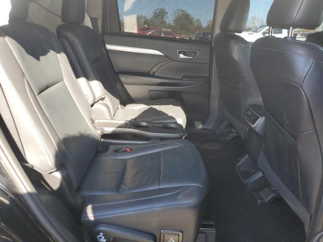 Photo 11 from auction – 2019 TOYOTA HIGHLANDER with VIN 5TDJZRFH9KS630031