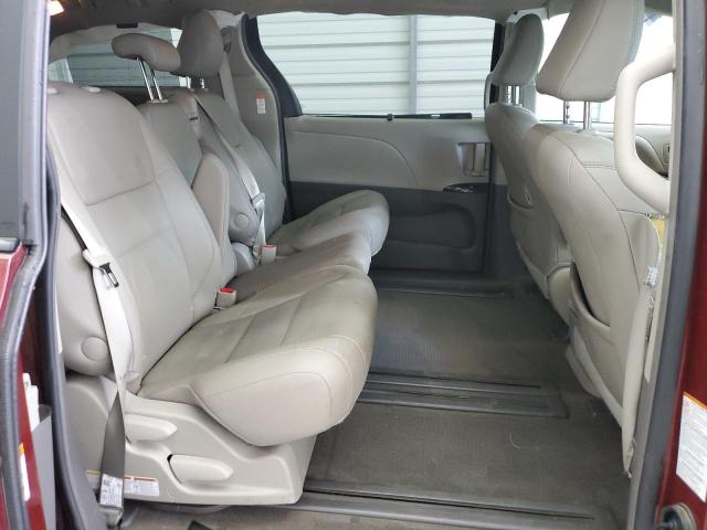 Photo 11 from auction – 2017 TOYOTA SIENNA XLE with VIN 5TDYZ3DC4HS889201
