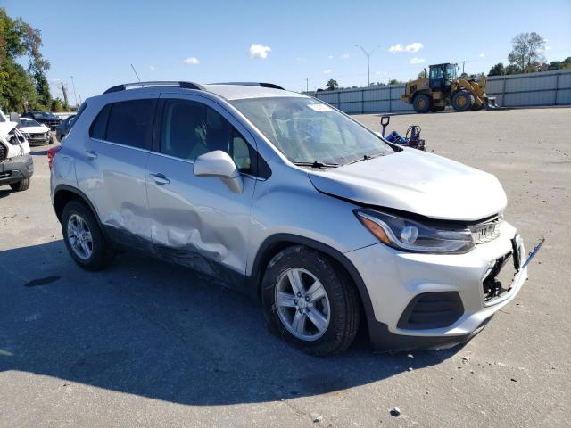 Photo 4 from auction – 2020 CHEVROLET TRAX 1LT with VIN KL7CJLSB5LB322696