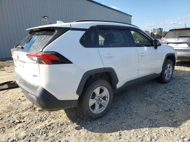 Photo 3 from auction – 2019 TOYOTA RAV4 XLE with VIN 2T3W1RFV3KC032715