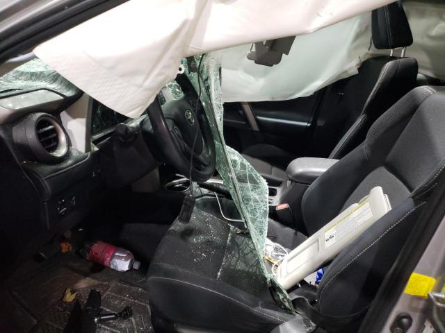 Photo 7 from auction – 2016 TOYOTA RAV4 XLE with VIN 2T3RFREV0GW444533