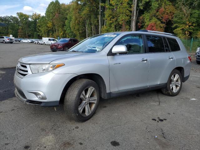 TOYOTA HIGHLANDER 2012 مع رقم تعريف المركبة 5TDDK3EH9CS119906 - صورة من المزاد
