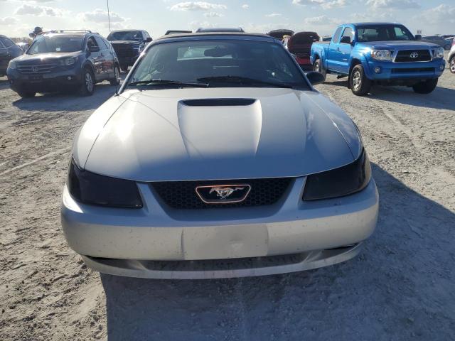 Photo 5 from auction – 2000 FORD MUSTANG with VIN 1FAFP4447YF119656