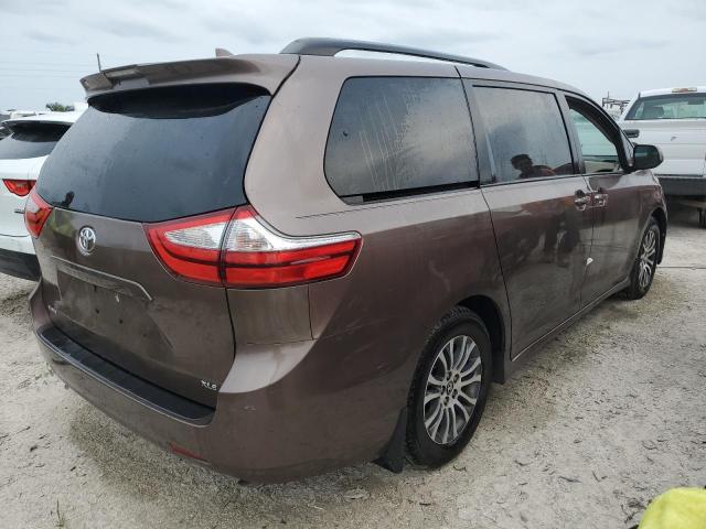 Photo 3 from auction – 2018 TOYOTA SIENNA XLE with VIN 5TDYZ3DC8JS957070