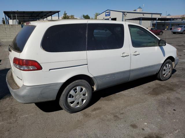 Photo 3 from auction – 2002 TOYOTA SIENNA CE with VIN 4T3ZF19C22U466357