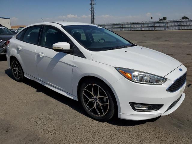 Photo 4 from auction – 2015 FORD FOCUS SE with VIN 1FADP3F22FL375621