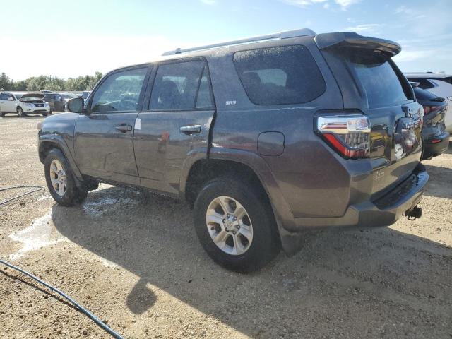 Photo 2 from auction – 2018 TOYOTA 4RUNNER SR with VIN JTEZU5JR3J5180340