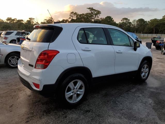 Photo 3 from auction – 2017 CHEVROLET TRAX LS with VIN 3GNCJNSB2HL225645