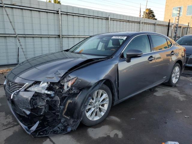 LEXUS ES 300H 2014 مع رقم تعريف المركبة JTHBW1GG9E2067223 - صورة من المزاد