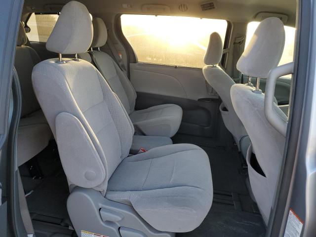 Photo 11 from auction – 2017 TOYOTA SIENNA LE with VIN 5TDKZ3DC8HS787681