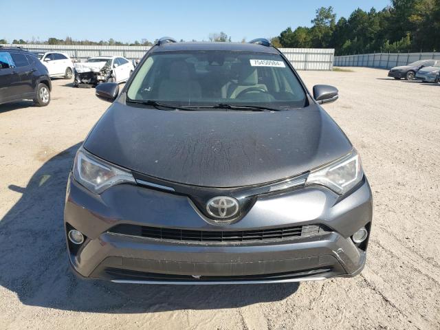 Photo 5 from auction – 2017 TOYOTA RAV4 XLE with VIN JTMRFREV0HD213436