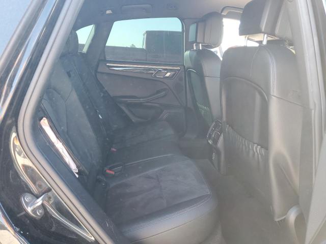Photo 11 from auction – 2018 PORSCHE MACAN with VIN WP1AA2A59JLB11586