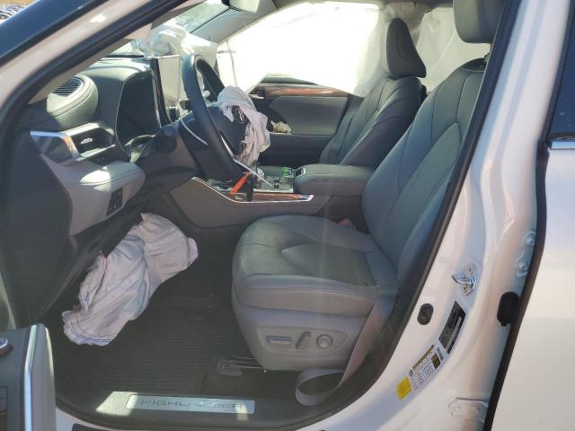 Photo 7 from auction – 2023 TOYOTA HIGHLANDER with VIN 5TDXBRCH6PS123999