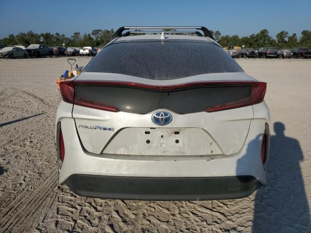 Photo 6 from auction – 2022 TOYOTA PRIUS PRIM with VIN JTDKAMFP8N3221577
