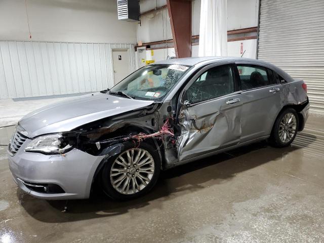 CHRYSLER 200 LIMITE 2013 with VIN 1C3CCBCG2DN702200 - Photo from auction
