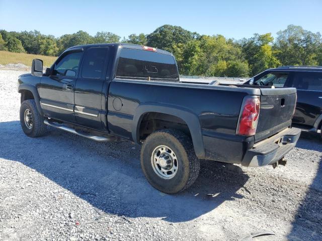 Photo 2 from auction – 2004 CHEVROLET SILVERADO with VIN 1GCHK29U34E214830