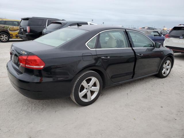 Photo 3 from auction – 2015 VOLKSWAGEN PASSAT S with VIN 1VWAS7A34FC110425