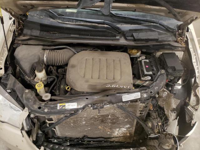 Photo 12 from auction – 2016 CHRYSLER TOWN & COU with VIN 2C4RC1BG1GR185576