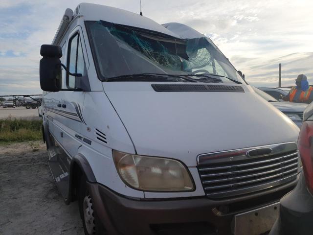 Photo 5 from auction – 2004 SPRINTER 2500 SPRIN with VIN WD2PD744345627663