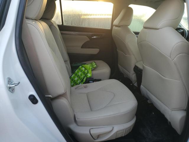 Photo 11 from auction – 2022 TOYOTA HIGHLANDER with VIN 5TDFZRAH4NS090685