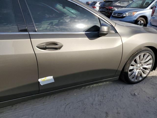 Photo 12 from auction – 2014 ACURA RLX ADVANC with VIN JH4KC1F9XEC004850