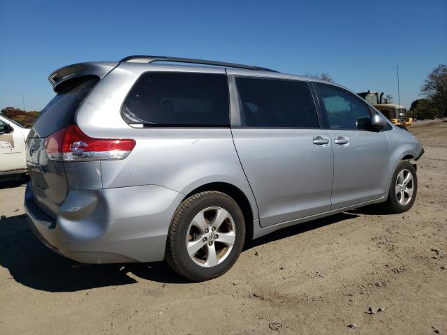 Photo 3 from auction – 2013 TOYOTA SIENNA LE with VIN 5TDKK3DC1DS372135