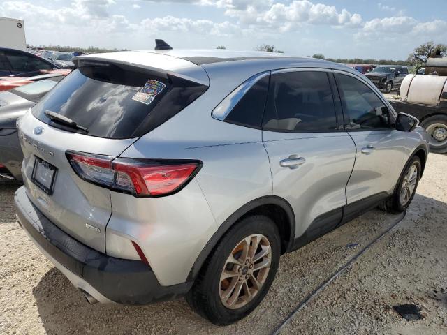 Photo 3 from auction – 2020 FORD ESCAPE SE with VIN 1FMCU0G63LUA23891