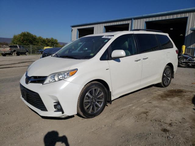 Photo 1 from auction – 2018 TOYOTA SIENNA XLE with VIN 5TDDZ3DCXJS208141